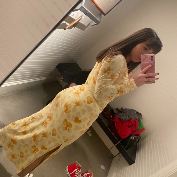 Ambercrombie yellow dress - Picture 3 of 3